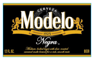 Modelo Negra November 2015